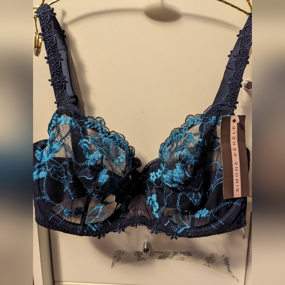 Simone Perele - Picture 1 of 2